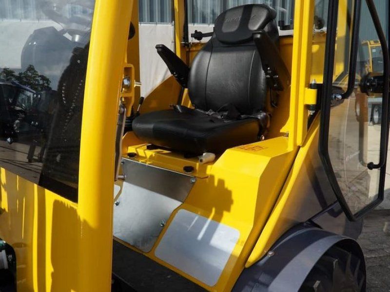 Eurotrac W12-CS Vorführer