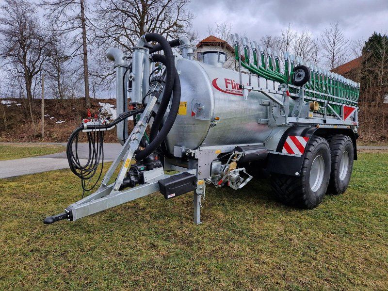 Fliegl VFW 12000 MAXX Line Plus + SKATE 2.0 150