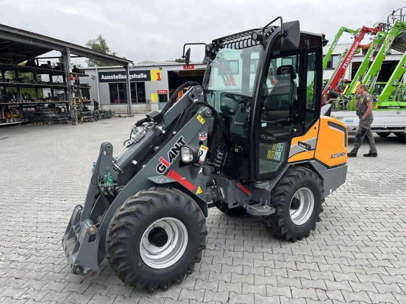 Giant G 2700HD+ mit Kabine & Weidemann HV