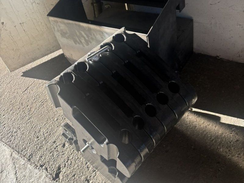 New Holland Gewichte 6x40kg