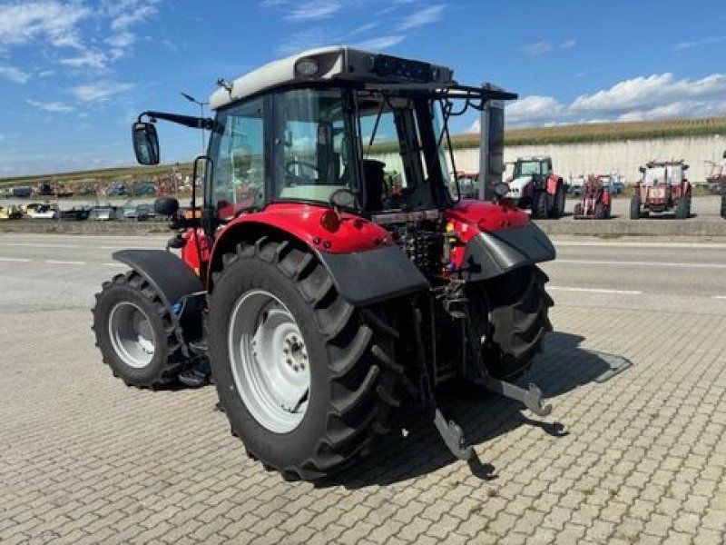 Massey Ferguson 5611