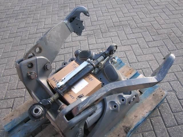 Valtra T4 originele fronthef