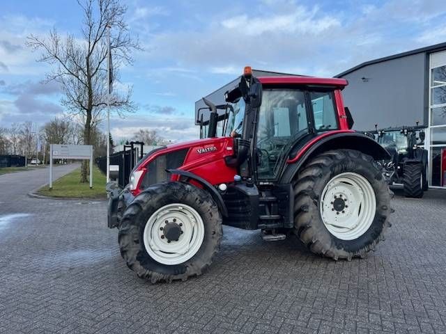 Valtra N123 Hitech5