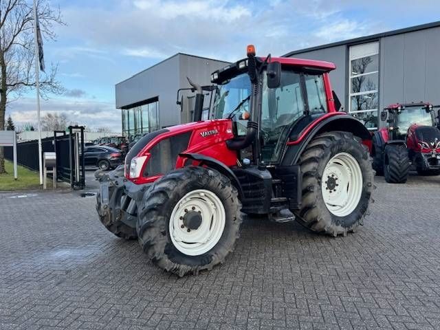 Valtra N123 Hitech5