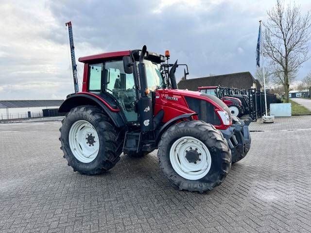 Valtra N123 Hitech5