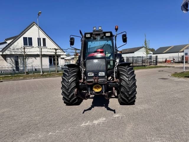 Valtra 6400, Luchtremmen, Fronthef, Frontaftakas