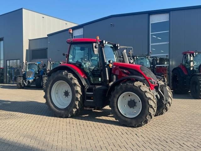 Valtra N134 Hitech