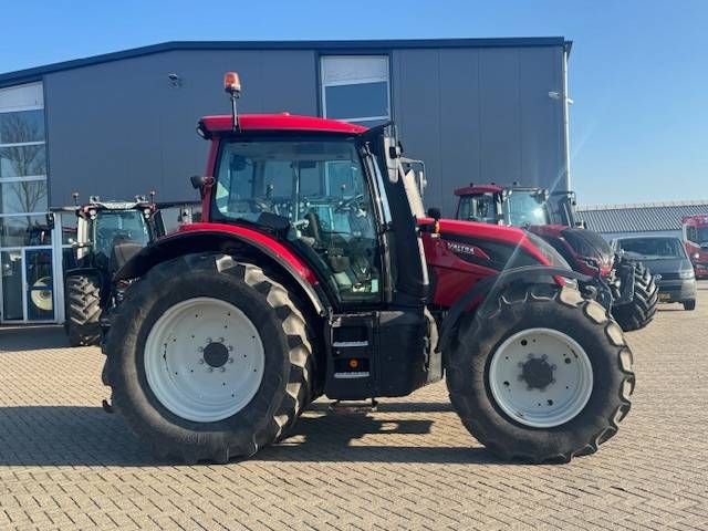 Valtra N134 Hitech