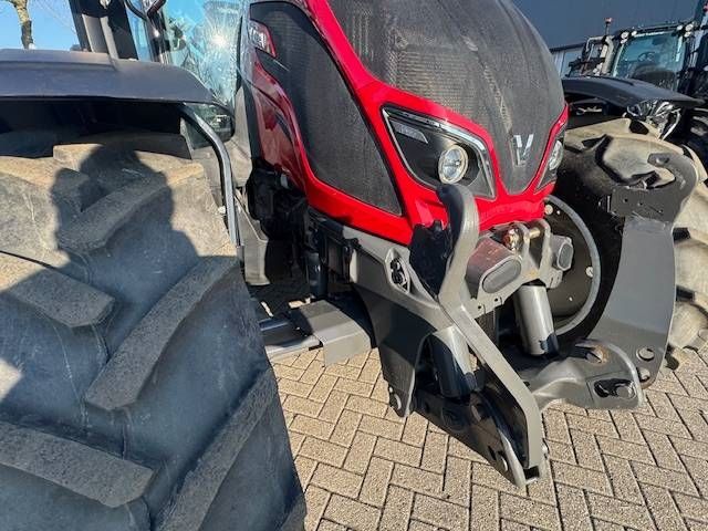 Valtra N134 Hitech