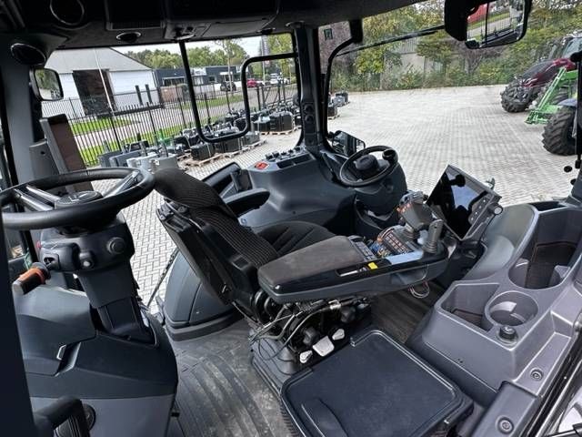 Valtra T235 Direct Smart Touch TWINTRAC! 745 HOURS
