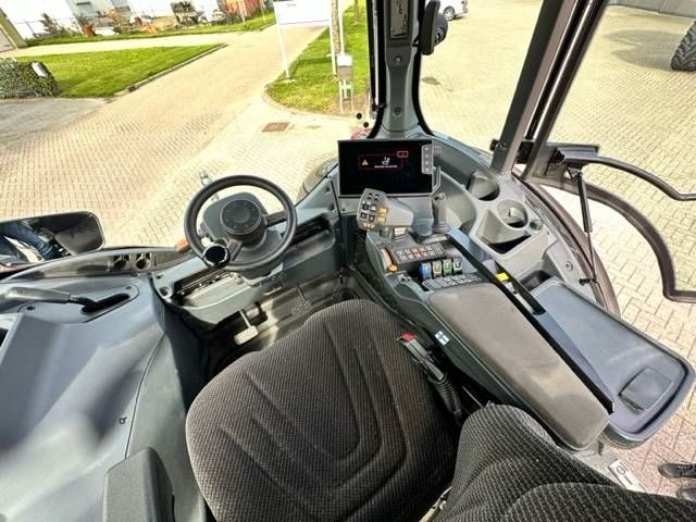 Valtra T235 Direct Smart Touch TWINTRAC! 745 HOURS
