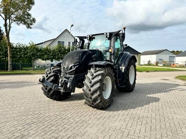 Valtra T235 Direct Smart Touch TWINTRAC! 745 HOURS