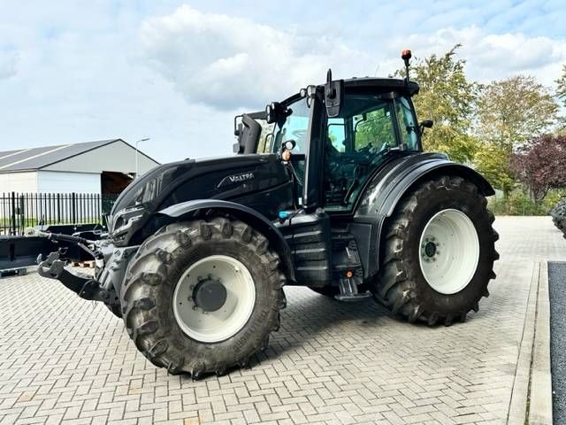 Valtra T235 Direct Smart Touch TWINTRAC! 745 HOURS