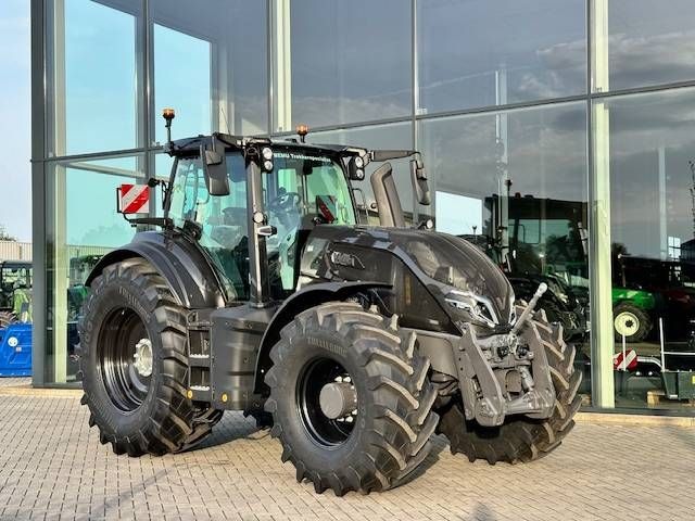 Valtra Q225 Alle opties! ook twintrac!
