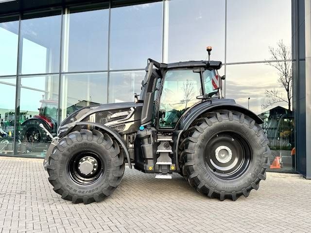 Valtra Q225 Alle opties! ook twintrac!