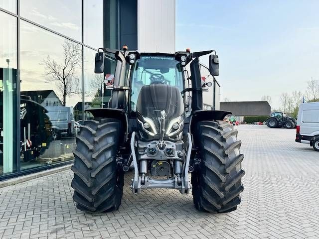 Valtra Q225 Alle opties! ook twintrac!