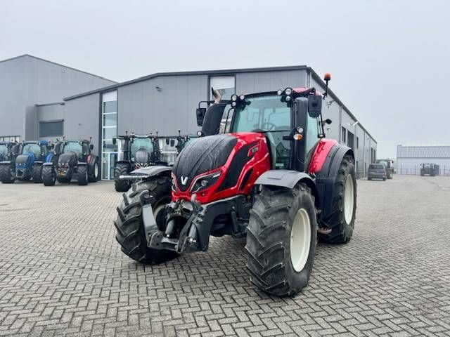 Valtra T144 Hitech