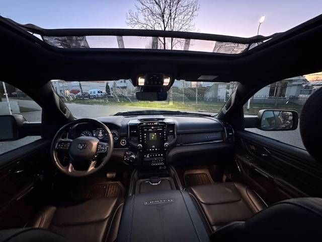 Dodge Ram 1500 Limited