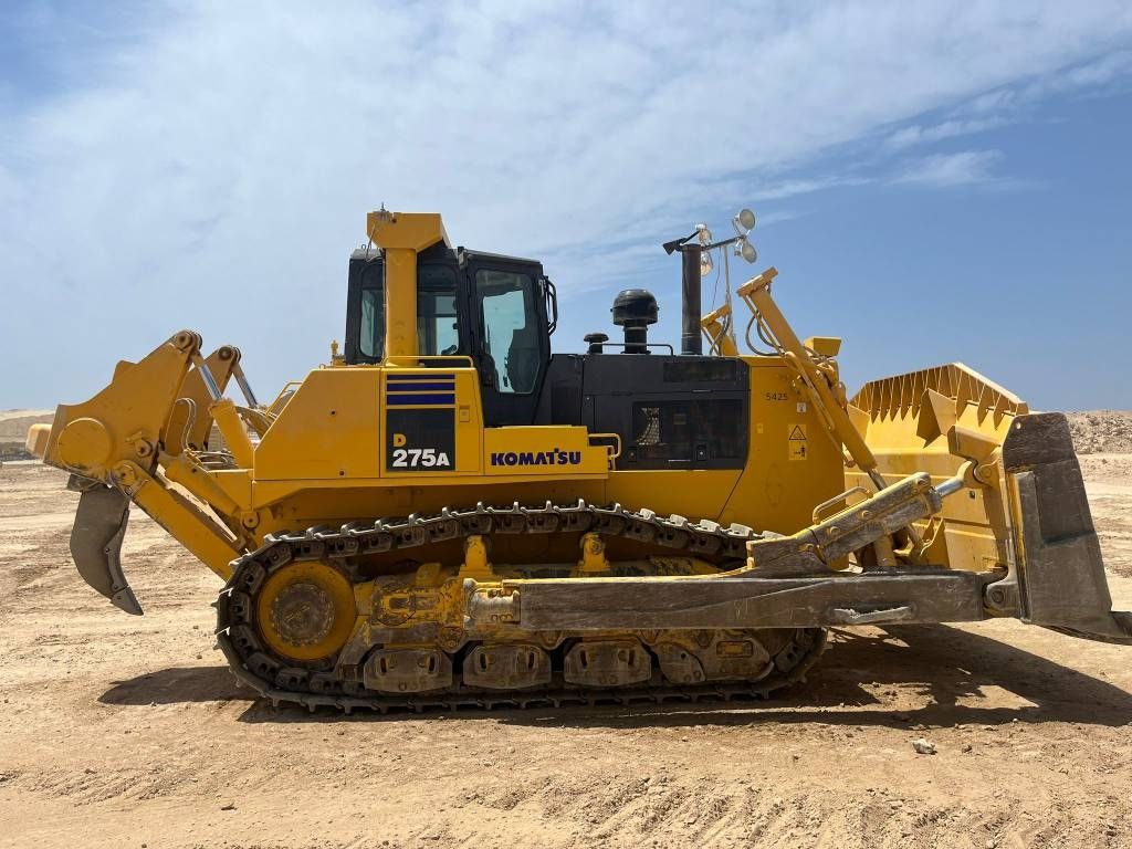 Komatsu D275-5R (Saudi Arabia)
