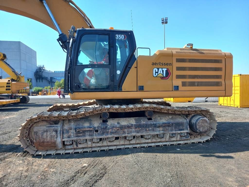CAT 350 (Abu Dhabi)