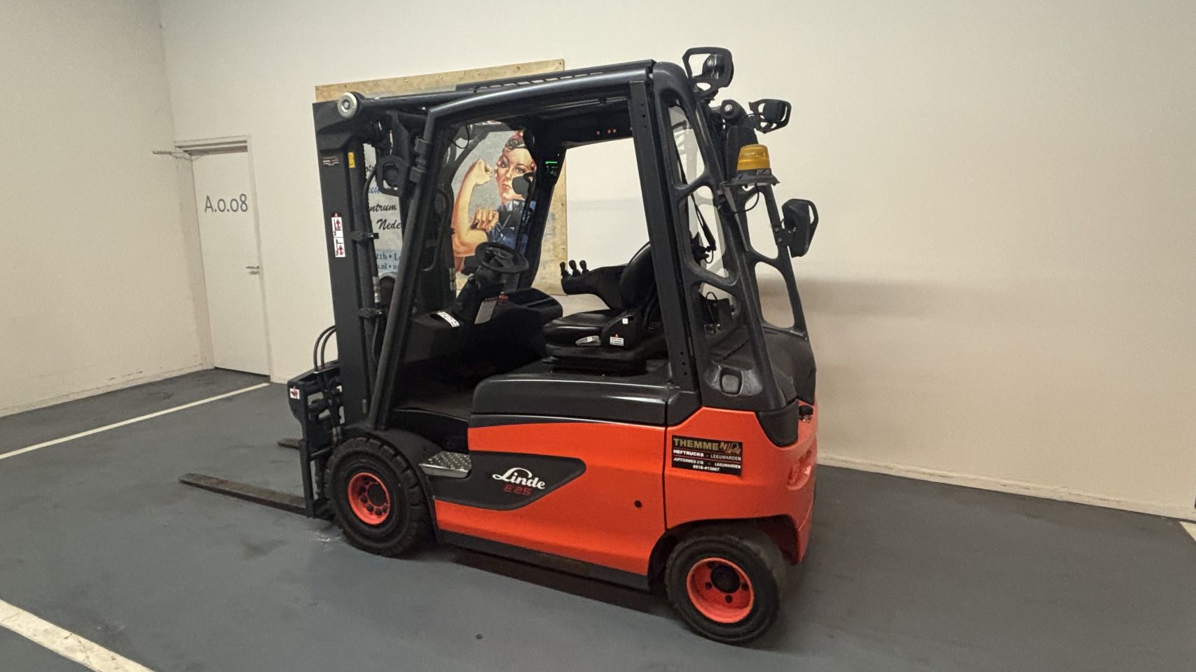 Linde E25-01
