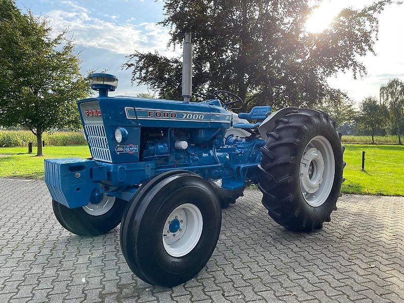 Ford 7000 TURBO VOLLEDIG GERESTAUREERD