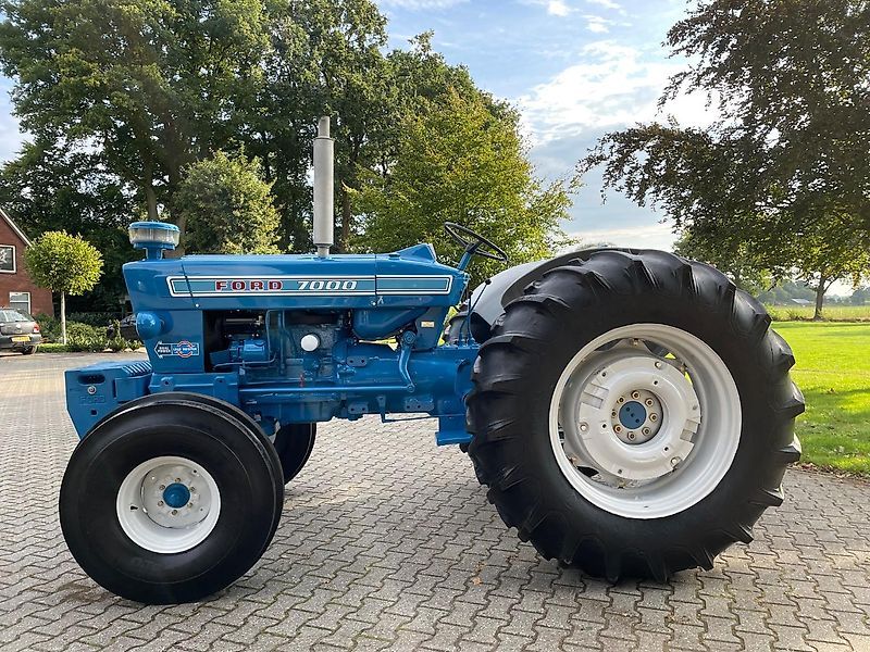 Ford 7000 TURBO VOLLEDIG GERESTAUREERD