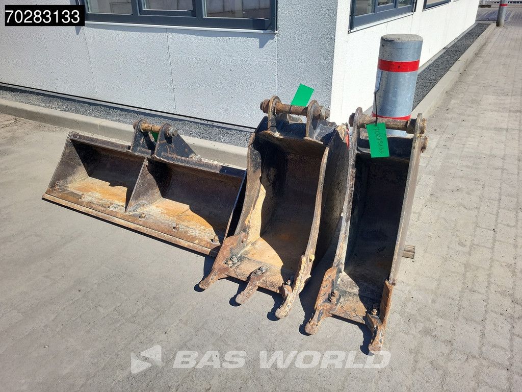JCB 3CX TELESCOPIC STICK - 3 BUCKETS