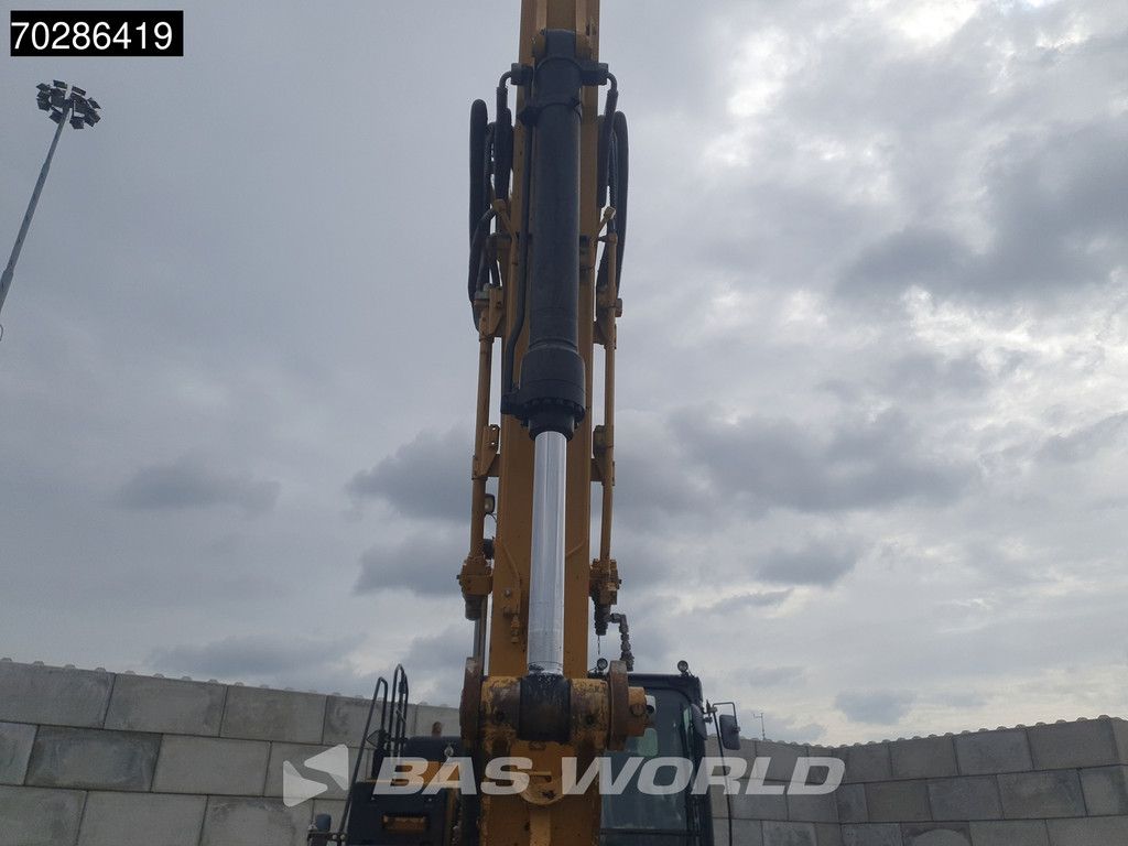 Caterpillar 324 E LN 3 M WIDE - NARROW
