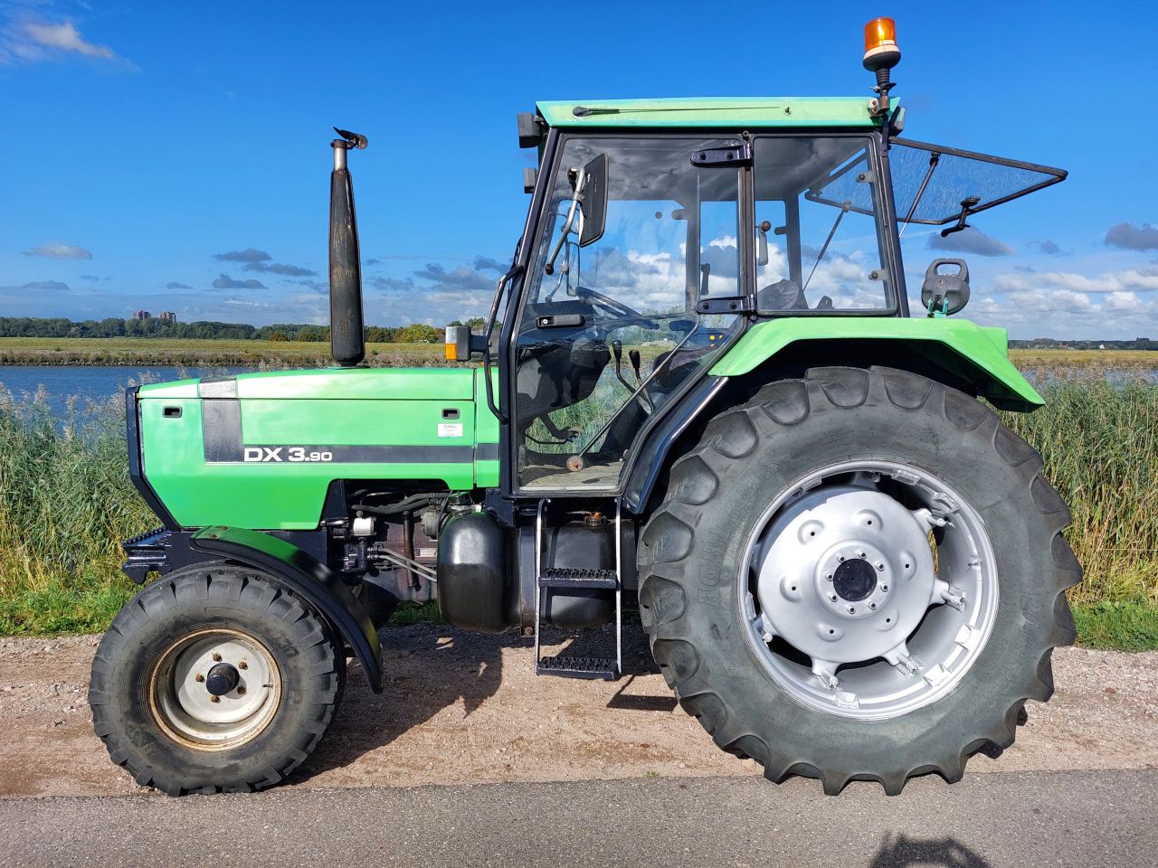 Deutz DX 3.90
