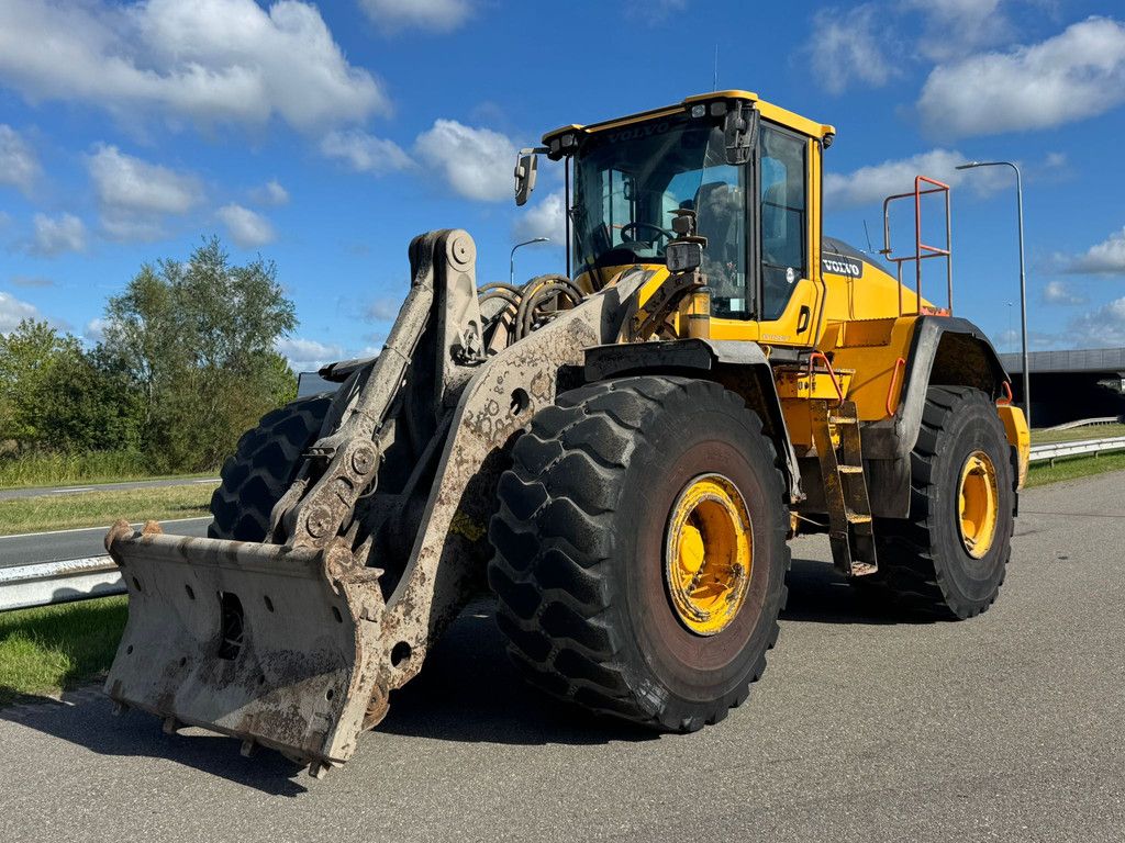Volvo L220H