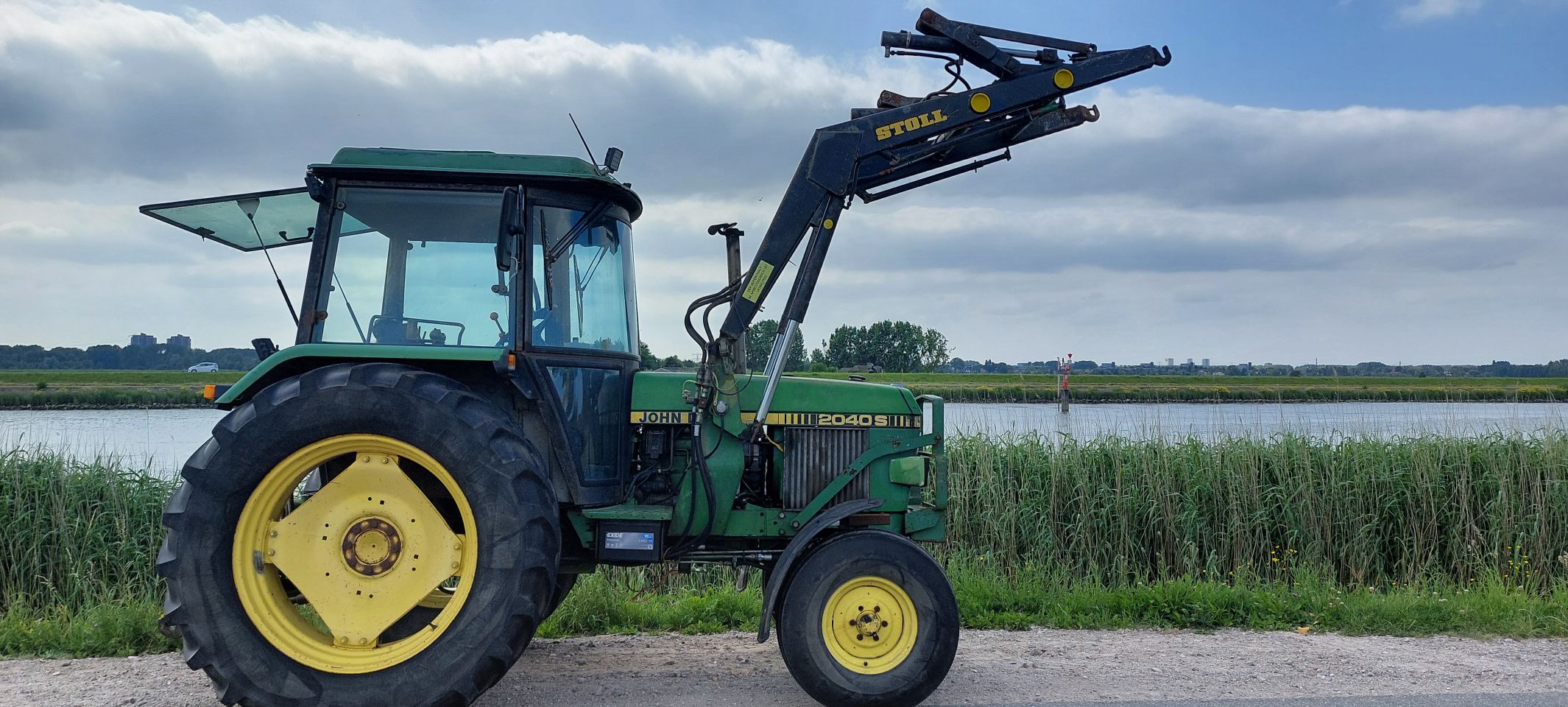 John Deere 2040 S met voorlader