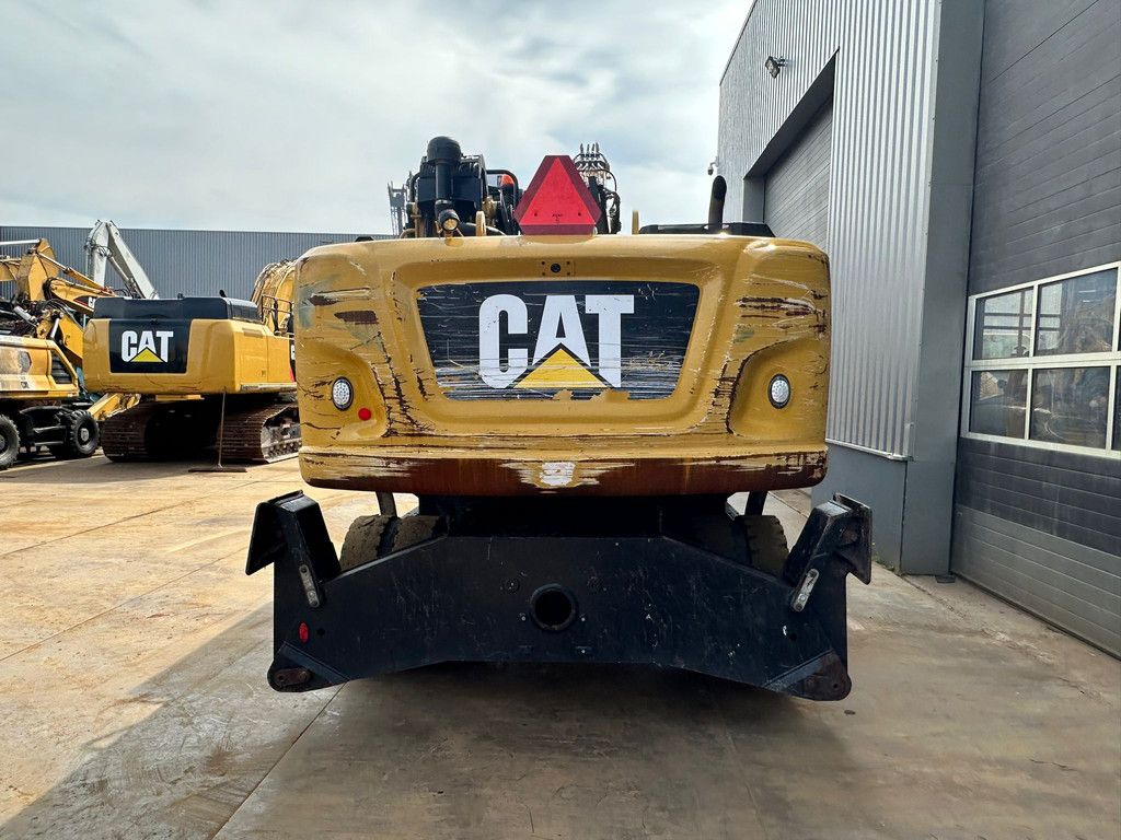 Caterpillar MH3026 - 06C Material Handler