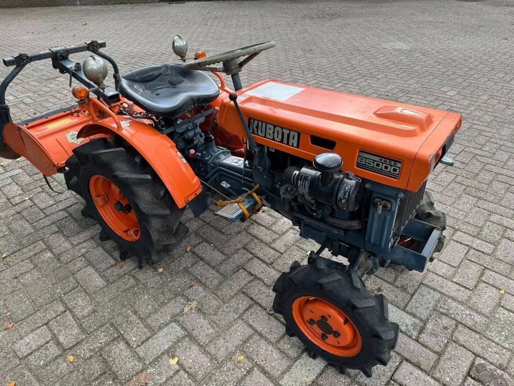 Kubota B5000 4WD Minitractor
