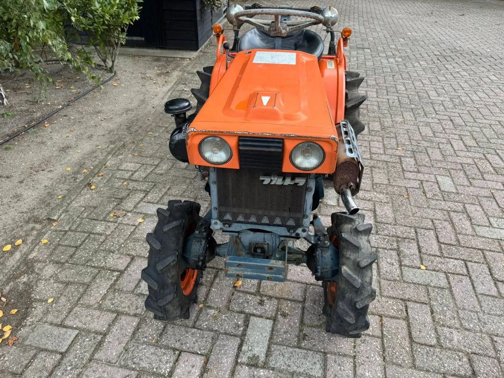 Kubota B5000 4WD Minitractor