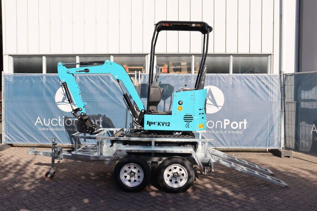 Minigraver JPC KV12 Diesel 12pk 2025 Nieuw met aanhangwagen