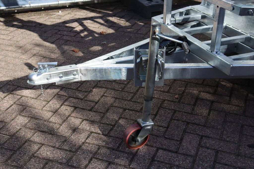 Minigraver JPC KV12 Diesel 12pk 2025 Nieuw met aanhangwagen