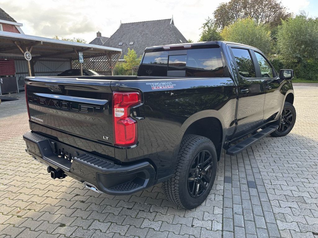 Chevrolet Silverado Z71 Trailboss, 360 graden camera, Bpm vrij!!