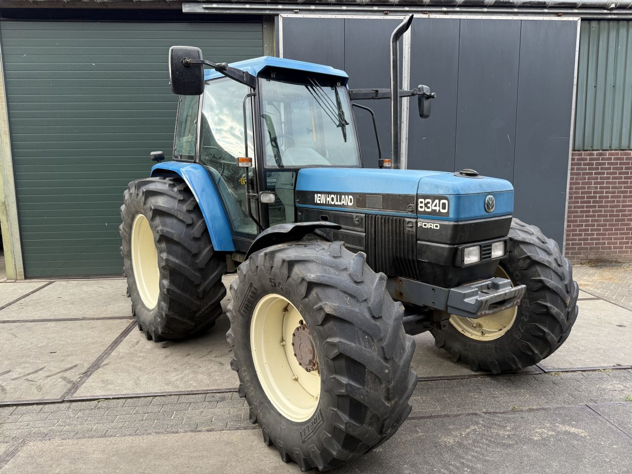 New Holland 8340 SLE (Ford)