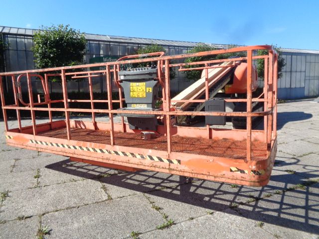 4 x JLG rupshoogwerker
