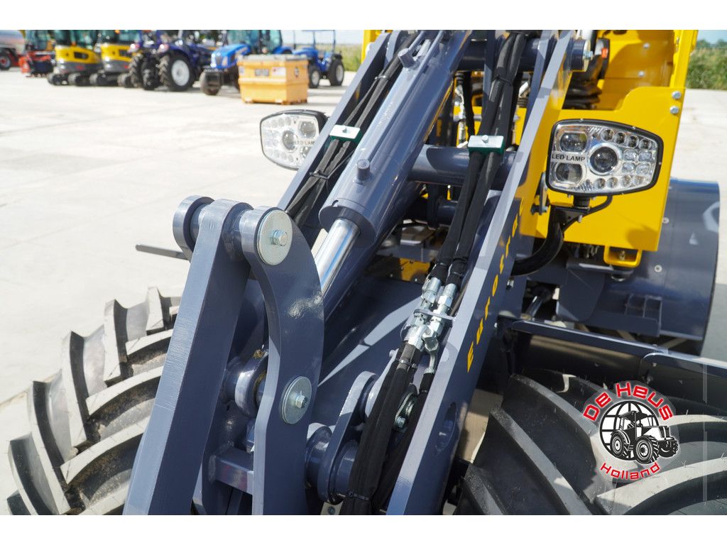 Eurotrac W12 MF stage V