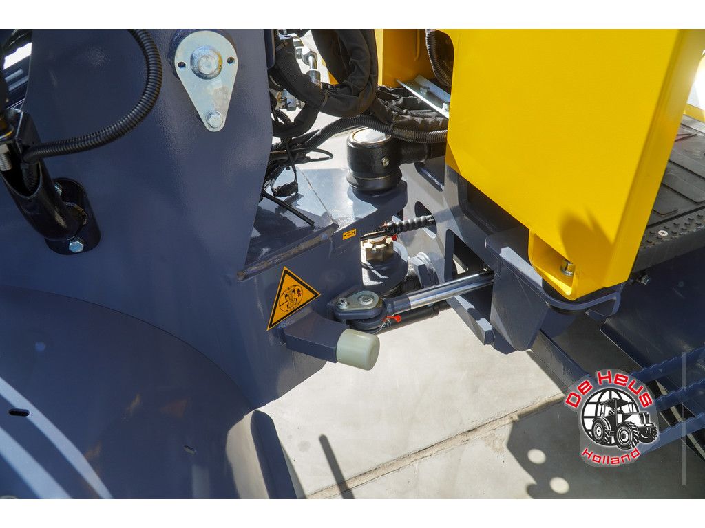 Eurotrac W12 MF stage V