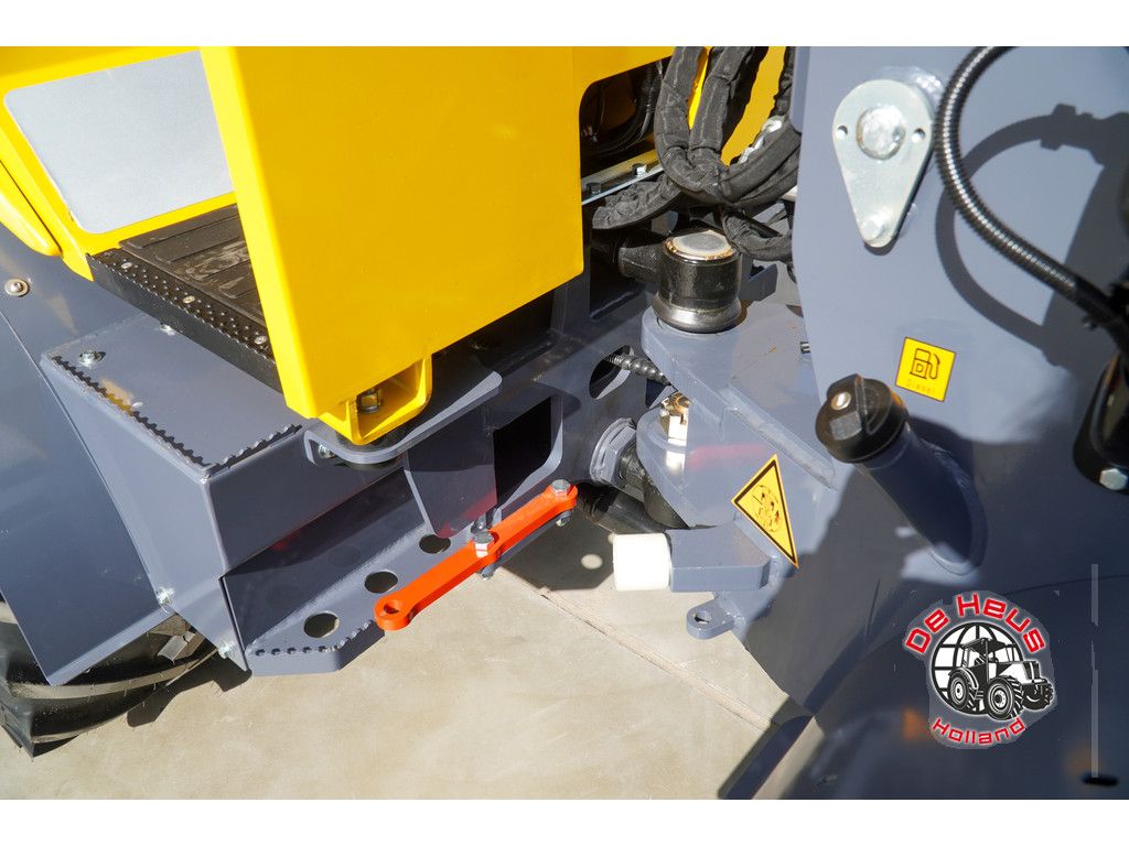 Eurotrac W12 MF stage V