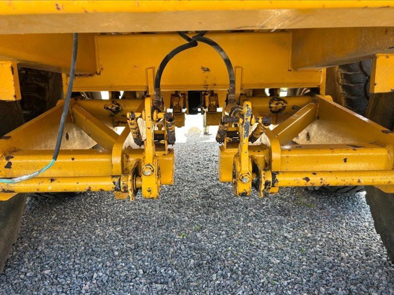 Richard Western 16T