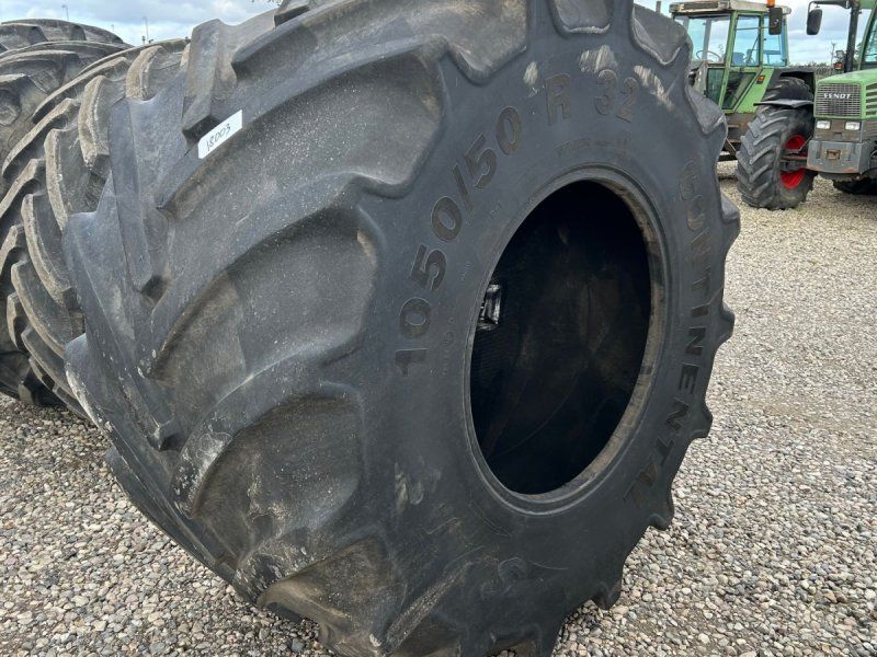 Continental 1050/50R32