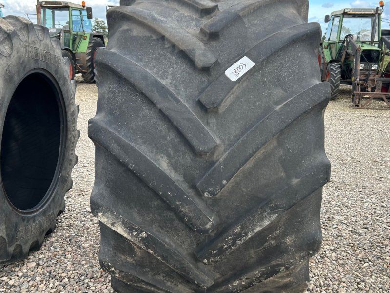 Continental 1050/50R32