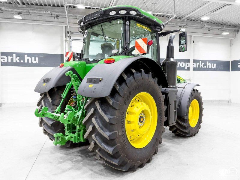 John Deere 8400R e23 Powershift 50 km/h, axle suspension, Active Seat, air