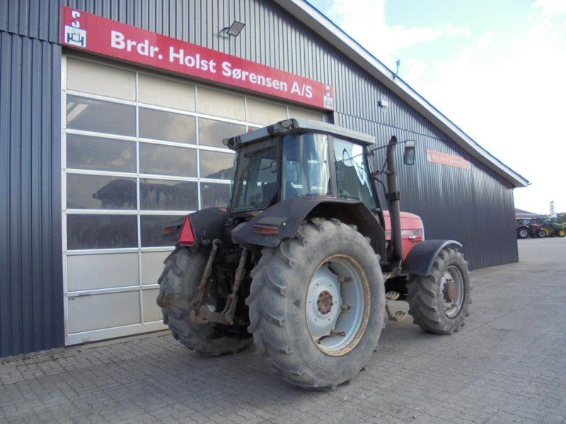 Massey Ferguson 8110