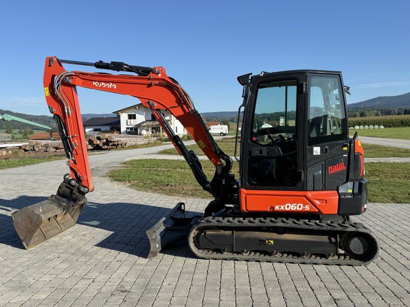 Kubota KX060-5 mit Powertilt
