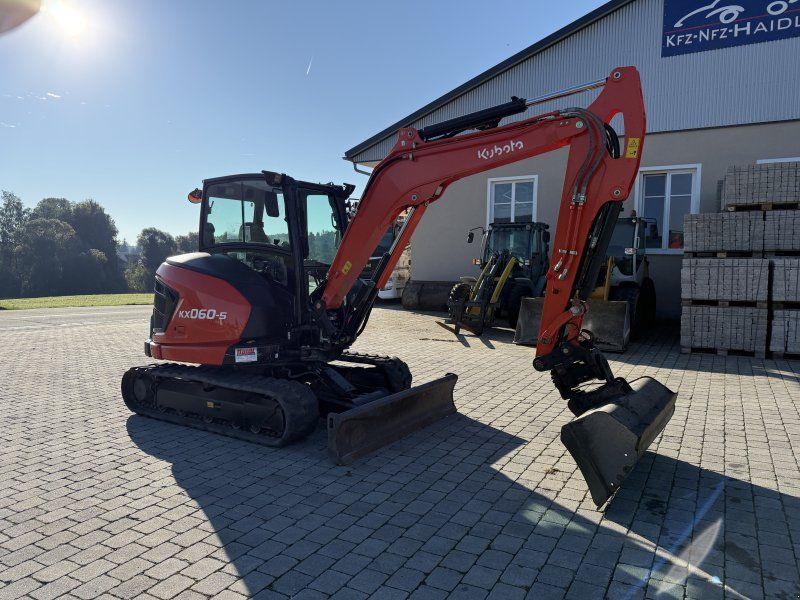 Kubota KX060-5 mit Powertilt